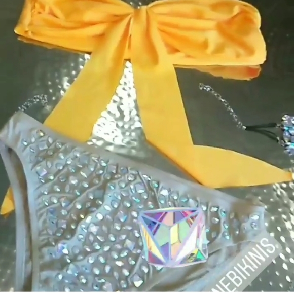 Rhinestone bikini - Picture 4 of 7